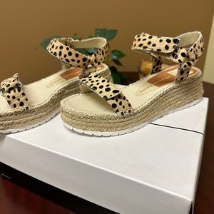 NEW Dolce Vita Myra Leopard Calf Hair Sandals